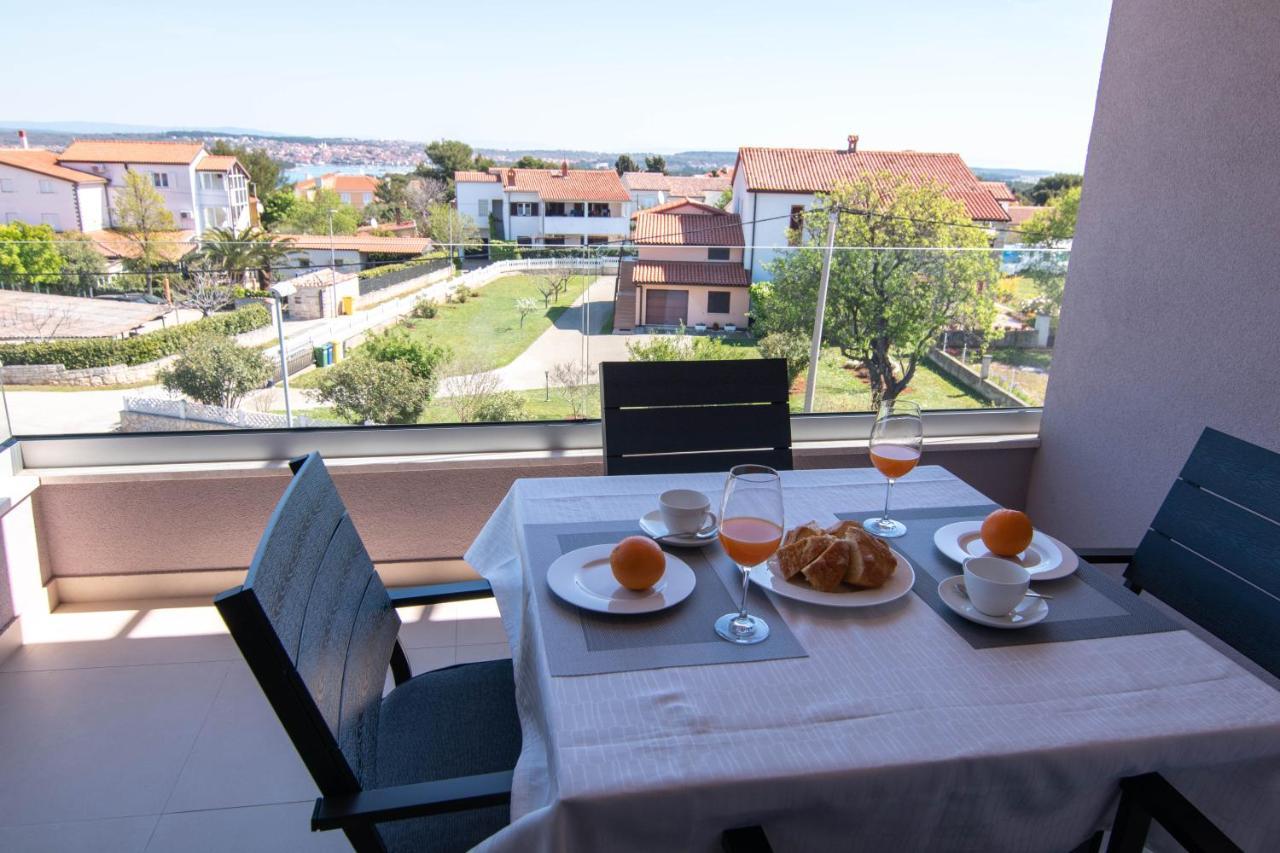 פרמנטורה Luxury Apartment Faro With Sea View And Swimming Pool מראה חיצוני תמונה
