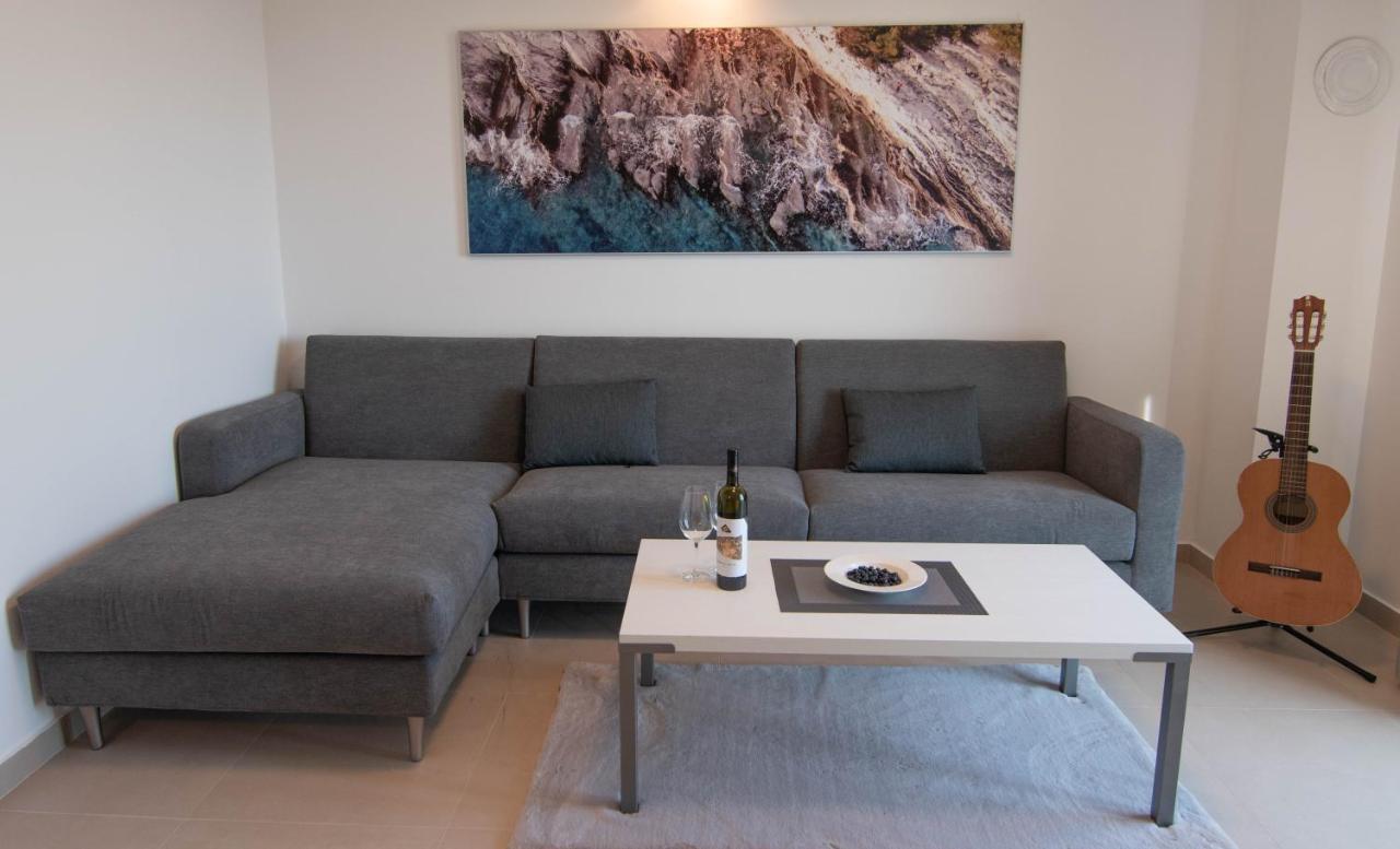 פרמנטורה Luxury Apartment Faro With Sea View And Swimming Pool מראה חיצוני תמונה