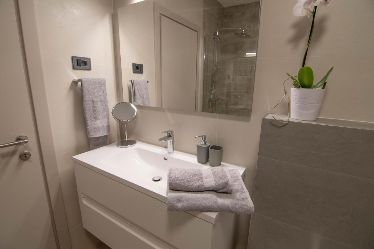 פרמנטורה Luxury Apartment Faro With Sea View And Swimming Pool מראה חיצוני תמונה