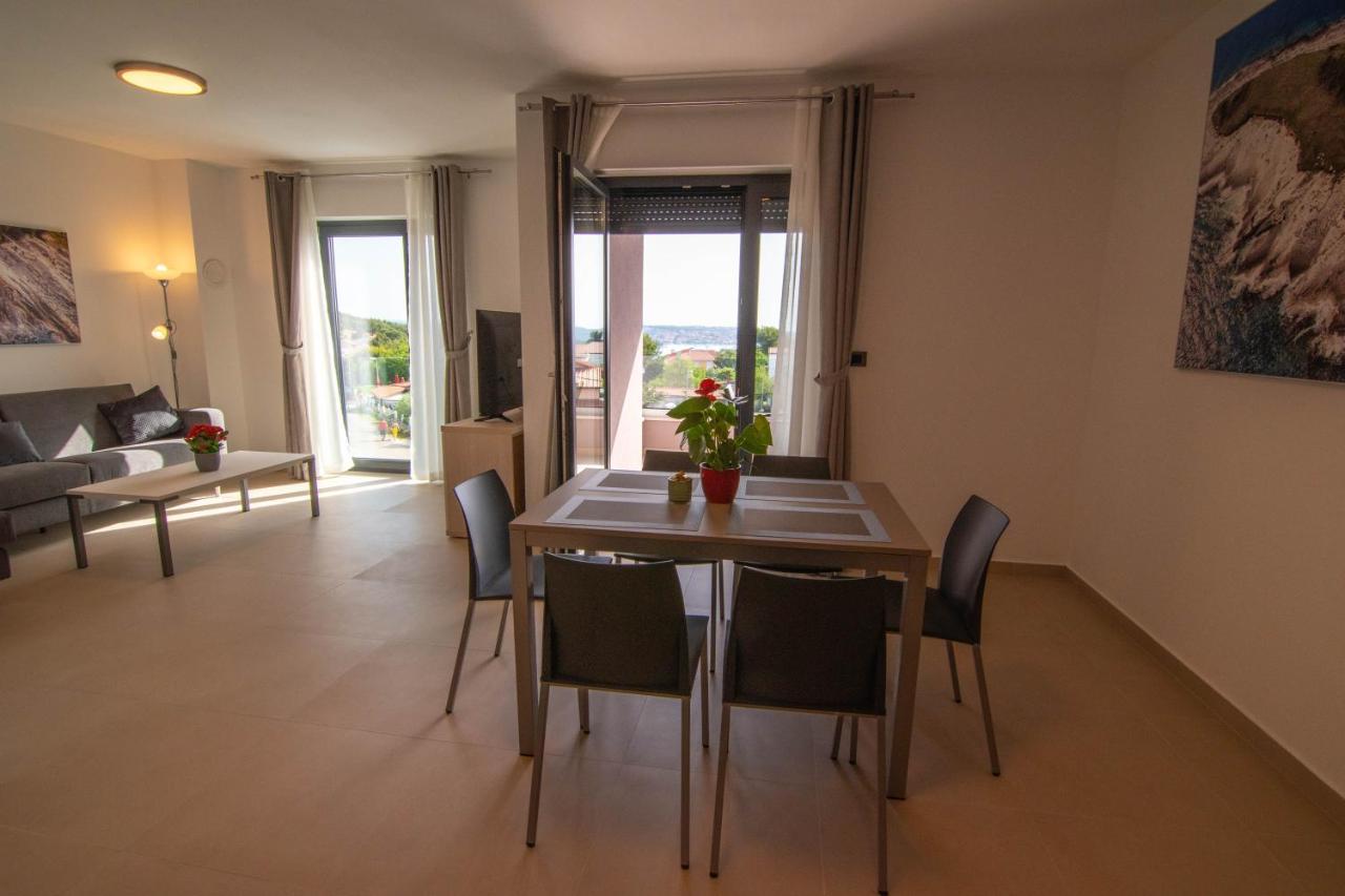 פרמנטורה Luxury Apartment Faro With Sea View And Swimming Pool מראה חיצוני תמונה